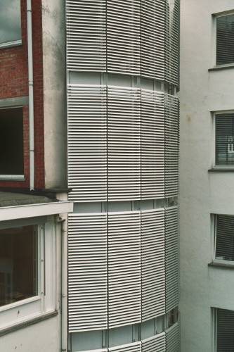 Umbrire fatade sticla